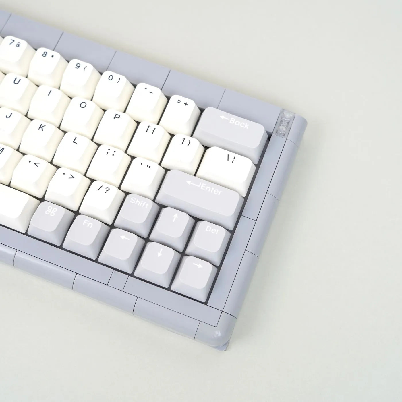 Kit Adam Barebones Kit R2